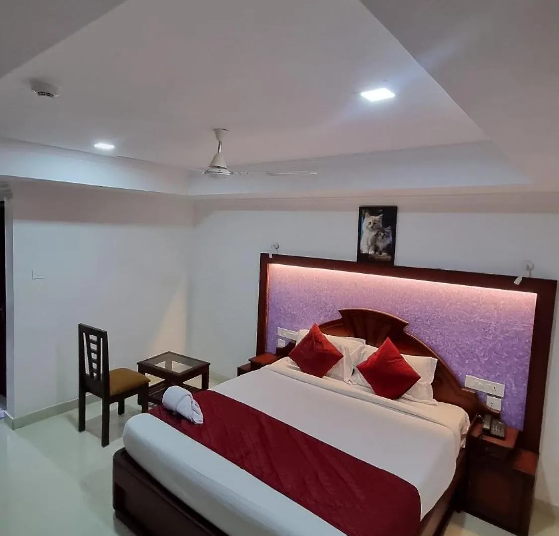 Hotel Savera Park Thrissur 3*,
